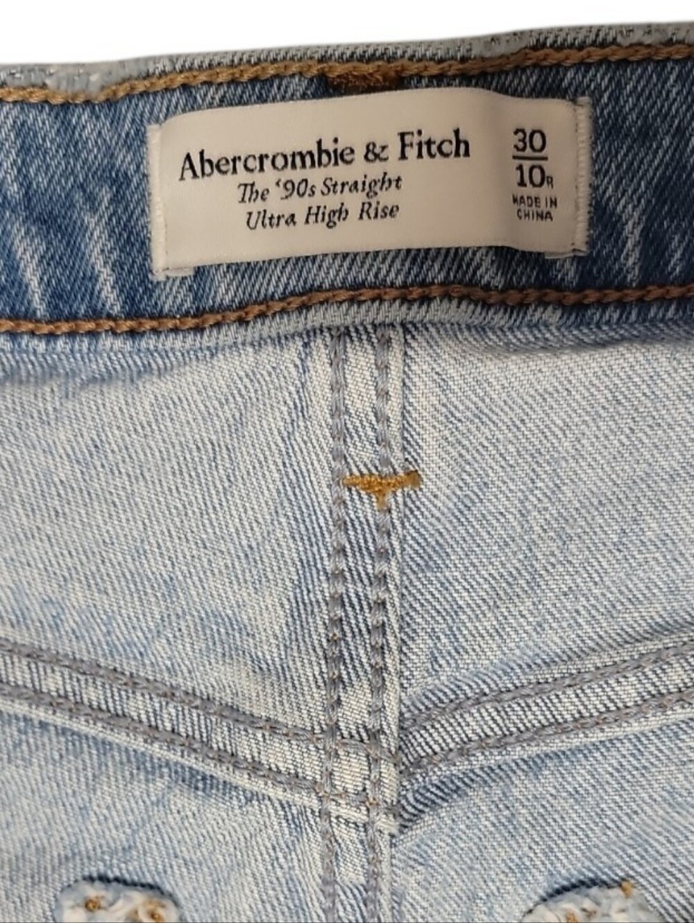Abercrombie & Fitch Light Wash Distressed Straight Leg Jeans - Picture 4 of 4